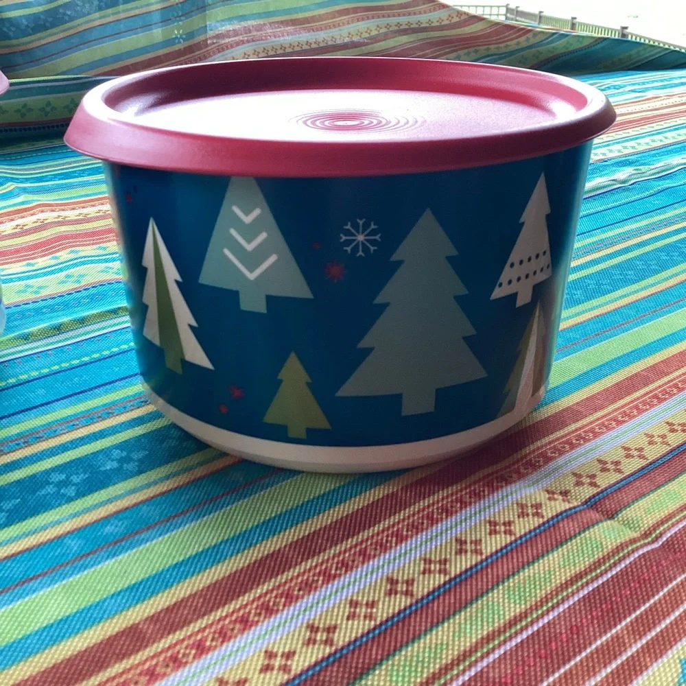 Tupperware 3 piece Holiday Stacking Canister set